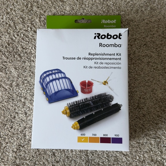 iRobot Replacement Parts: Replenishment Kit Compatible w/ all Roomba 600 series - Picture 1 of 4